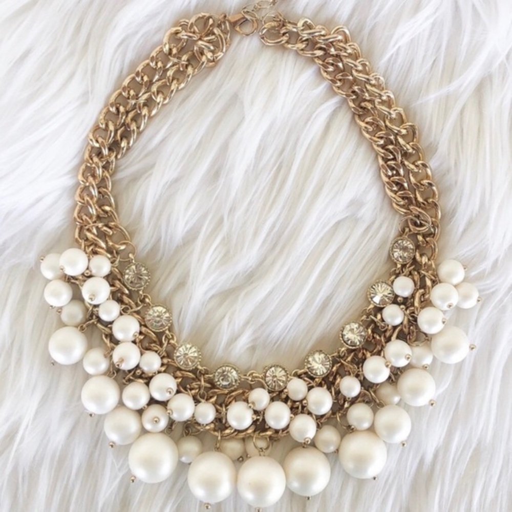 Pearl Statement Necklace NWT